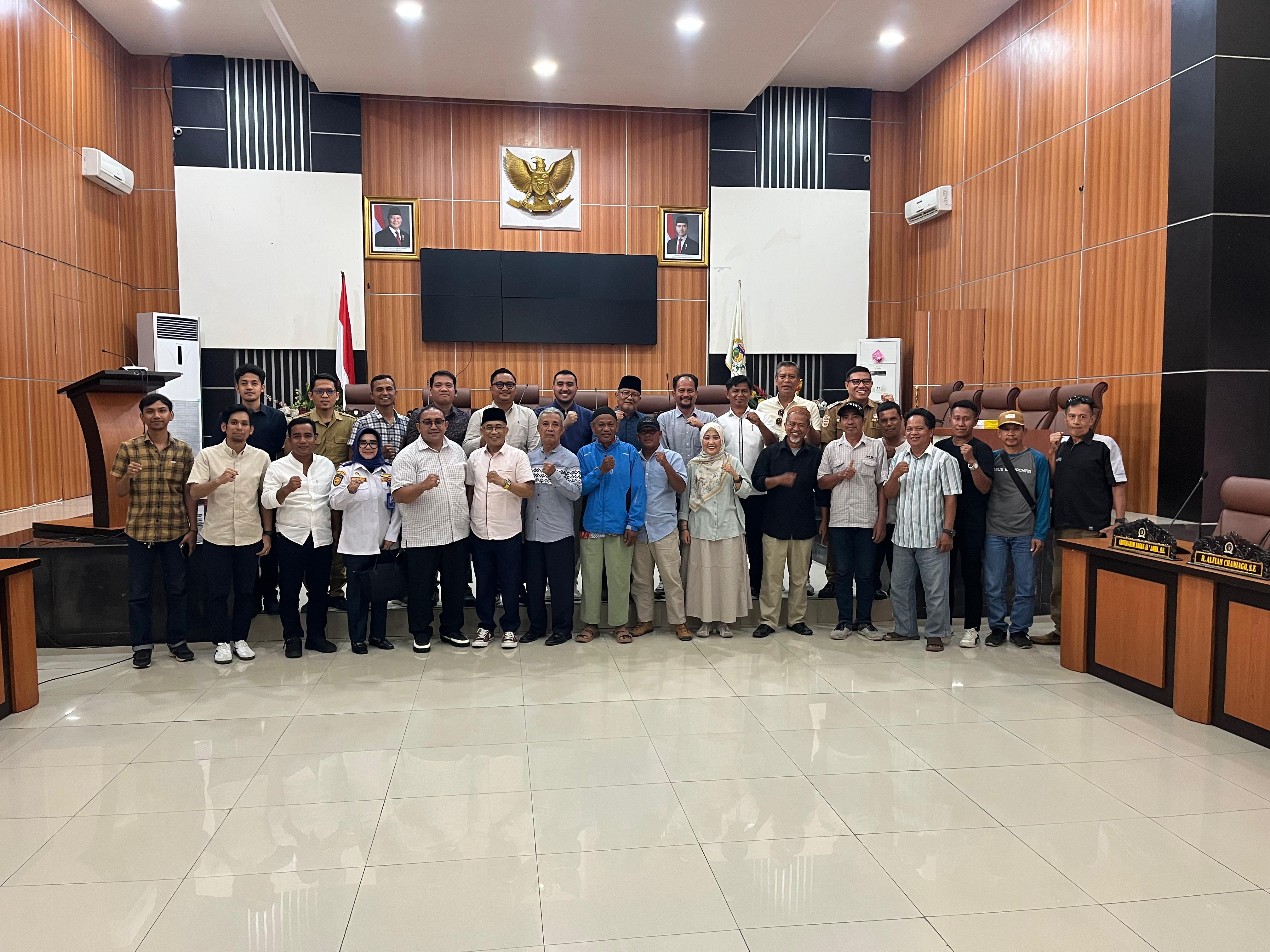 DINAS PERHUBUNGAN PROV. SULTENG MENGHADIRI RAPAT DENGAR PENDAPAT  DPRD KOTA PALU DAN ALIANSI MASYARAKAT PANTOLOAN