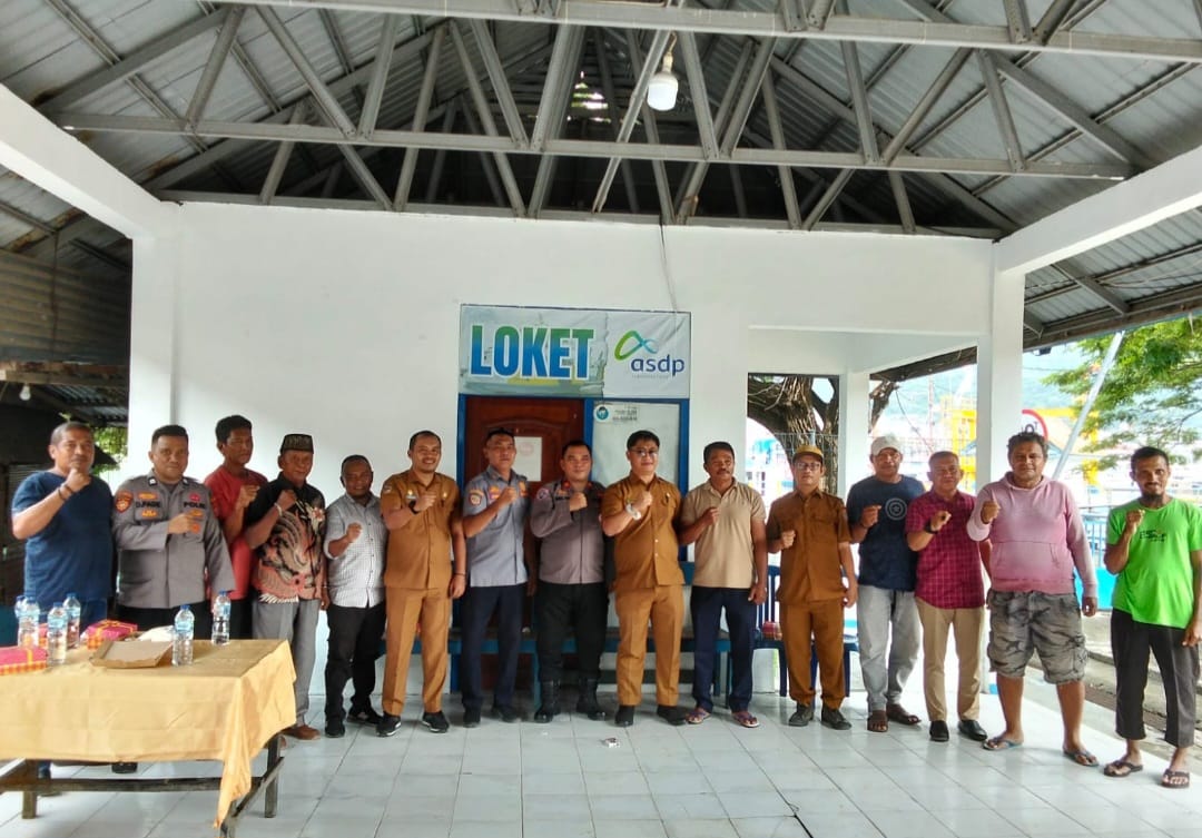 PENGUKUHAN BURUH KOPERASI PELABUHAN FERRY KABUPATEN BANGGAI