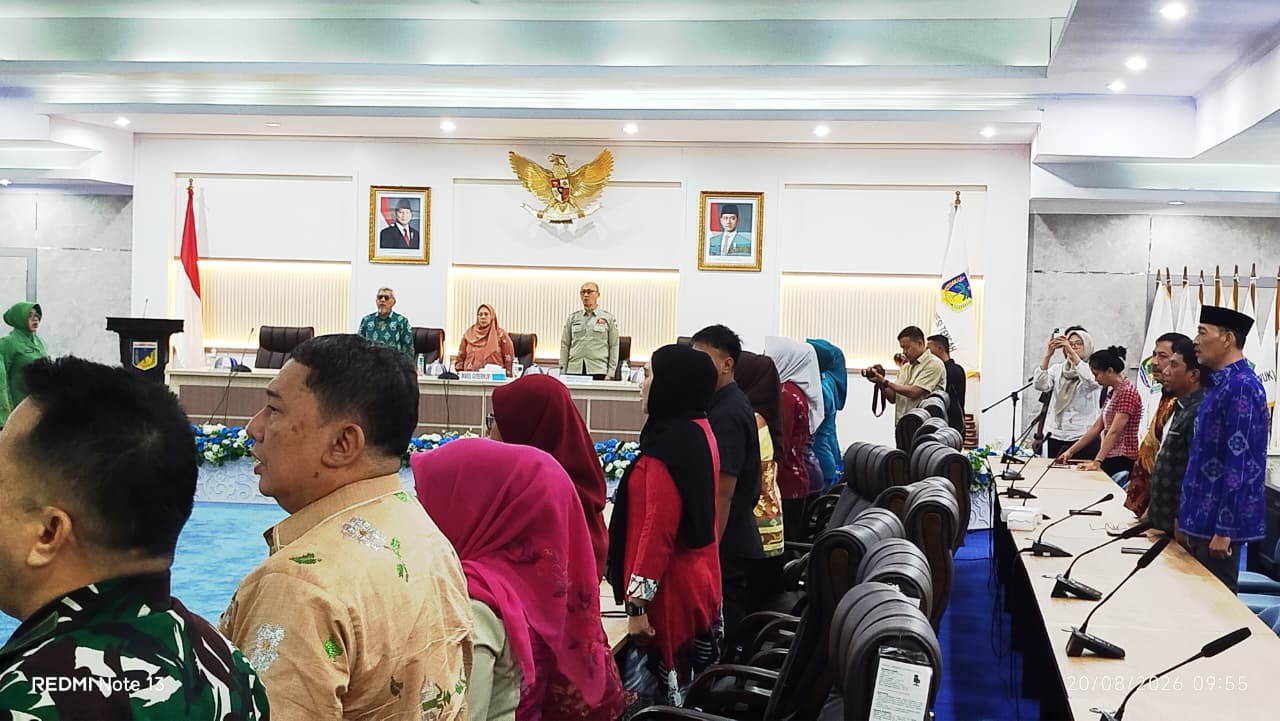 PENGUKUHAN DAN RAKOR KOMISI PENAGGULANGAN AIDS PROV. SULTENG