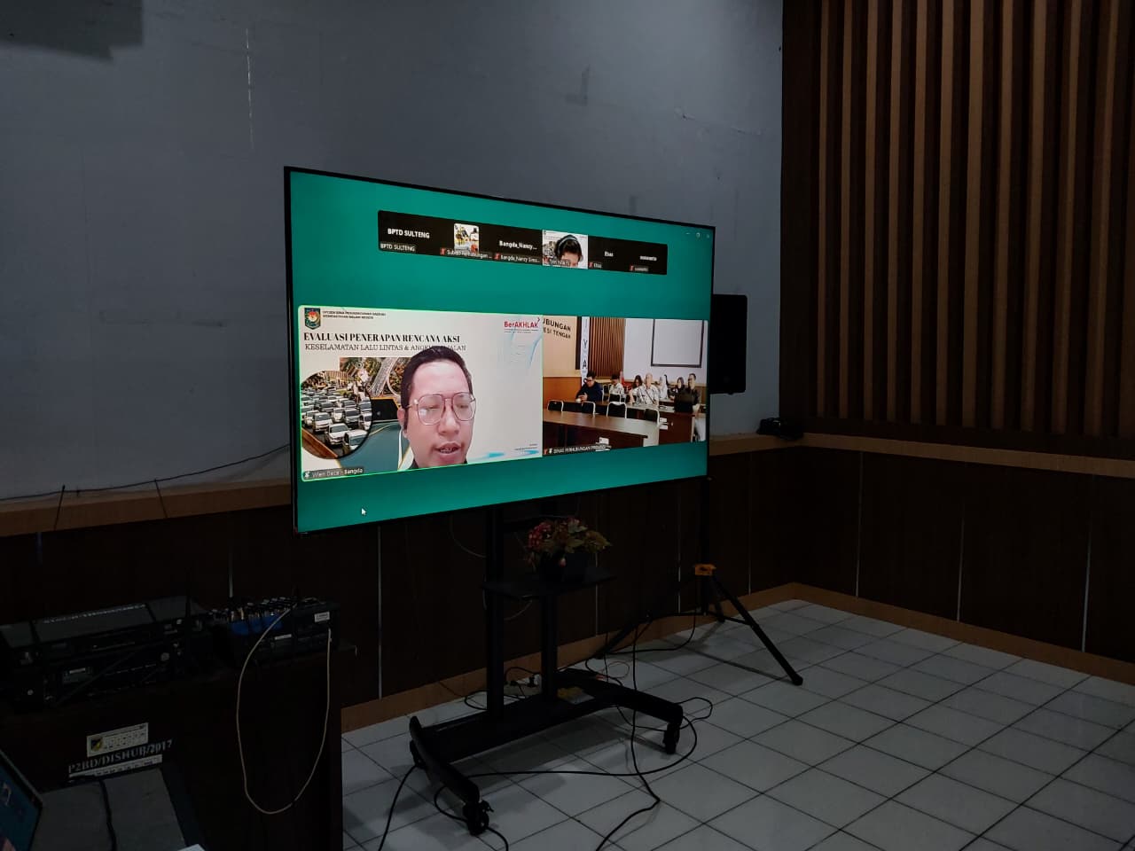RAPAT DARING EVALUASI PENERAPAN RENCANA AKSI KESELAMATAN LALU LINTAS DAN ANGKUTAN JALAN